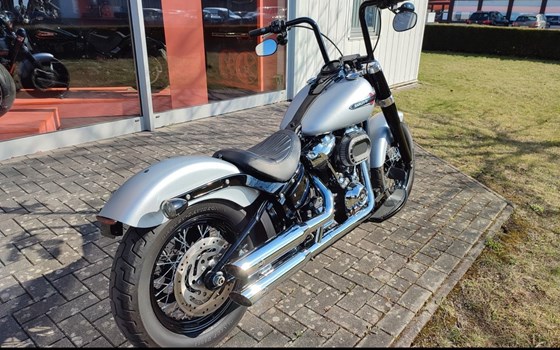 Gebrauchtmotorrad Harley-Davidson Softail Slim FLS - Bild 8