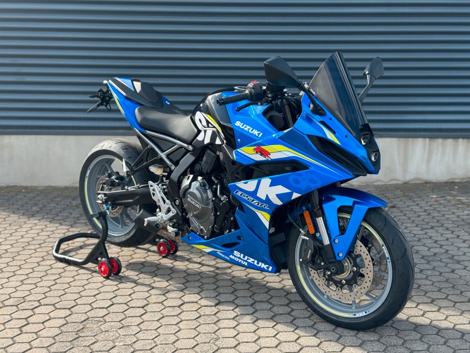Suzuki GSX-8R