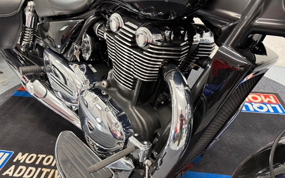 Gebrauchtmotorrad Triumph Thunderbird Commander - Bild 13