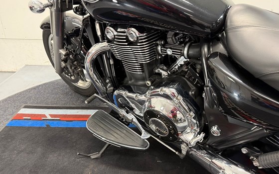 Gebrauchtmotorrad Triumph Thunderbird Commander - Bild 3