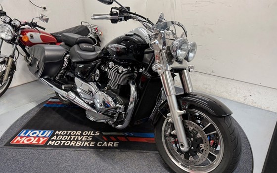 Gebrauchtmotorrad Triumph Thunderbird Commander - Bild 9