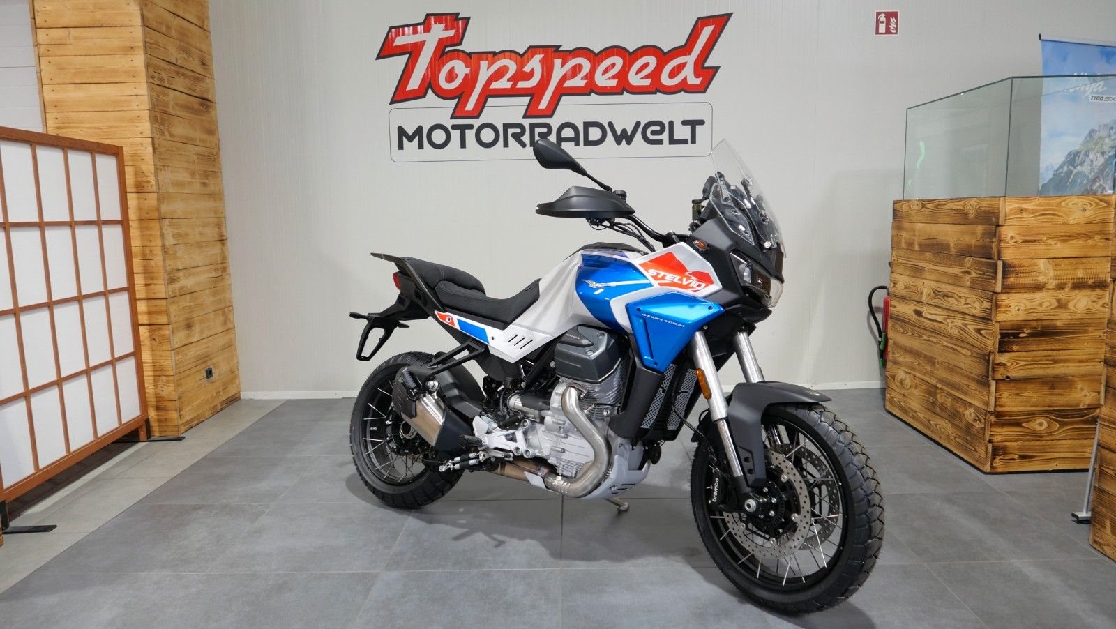 Moto Guzzi Stelvio Duecento Tributo