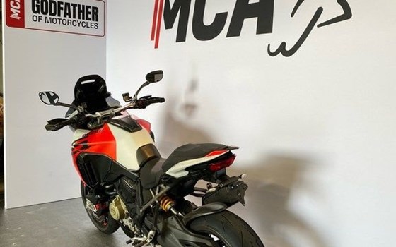 Gebrauchtmotorrad Ducati Multistrada V4 RS - Bild 7