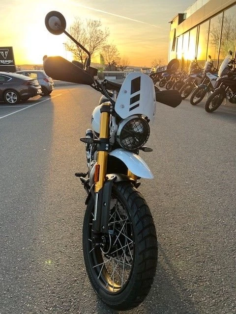 Triumph Scrambler 400 XC