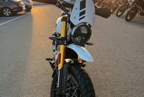 Neumotorrad Triumph Scrambler 400 XC