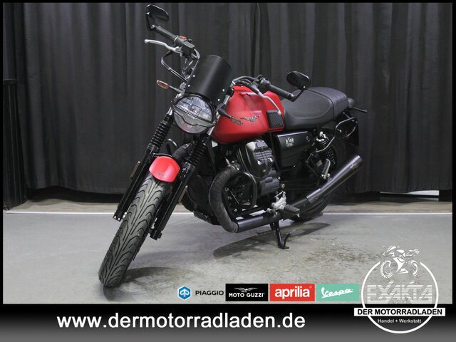 Moto Guzzi V7 Stone 