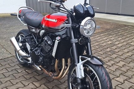 Kawasaki Z900 RS 50th Anniversary