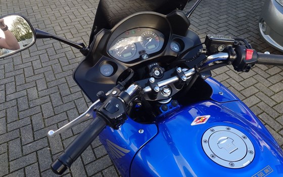 Gebrauchtmotorrad Honda CBF 600 S - Bild 11