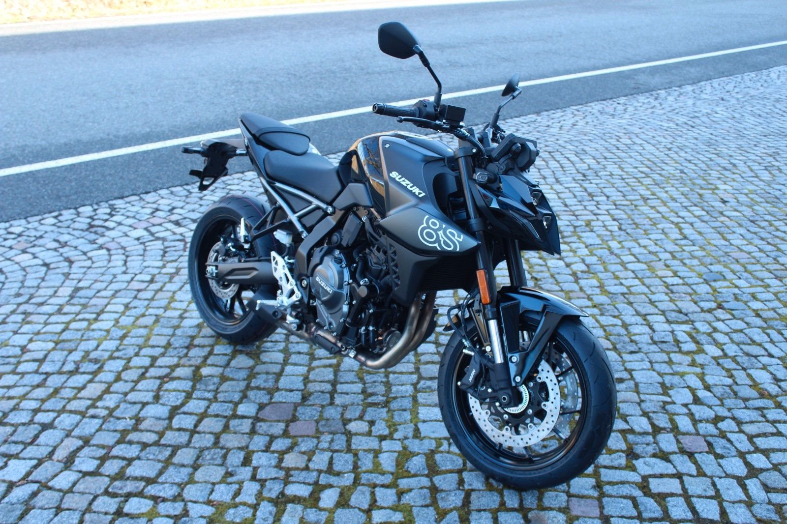Suzuki GSX-8S