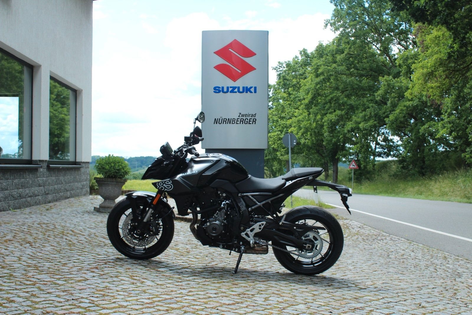 Suzuki GSX-8S