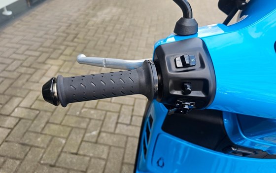 Gebrauchtmotorrad Vespa GTS 310 SuperSport - Bild 11