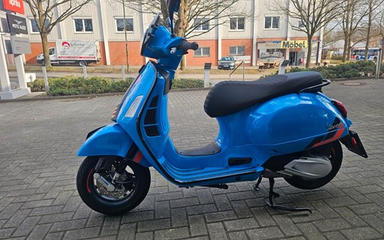 Gebrauchtmotorrad Vespa GTS 310 SuperSport - Bild 3