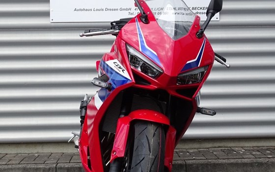 Gebrauchtmotorrad Honda CBR650R - Bild 2