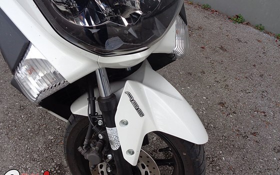 Gebrauchtmotorrad Yamaha NMAX 125 - Bild 3