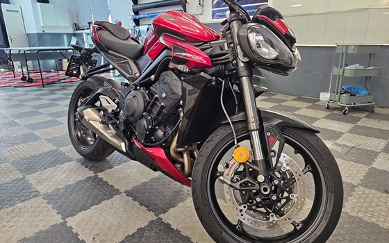 Gebrauchtmotorrad Triumph Street Triple 765 RS - Bild 3