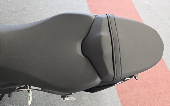 Neufahrzeug Triumph Trident 660 - Bild 8