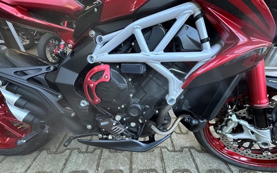 Gebrauchtmotorrad MV Agusta Brutale 800 RR - Bild 12