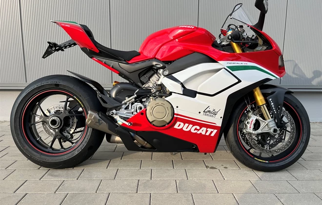 Ducati Panigale V4 Speciale