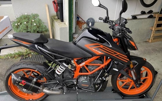 Motorrad Occasion KTM 125 Duke - Bild 1
