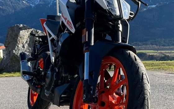 Gebrauchtmotorrad KTM 125 Duke - Bild 3