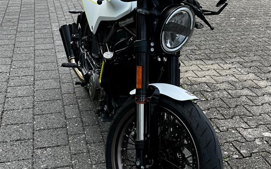 Motorrad Occasion Husqvarna Vitpilen 401 - Bild 3