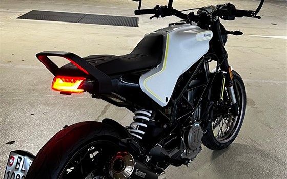 Motorrad Occasion Husqvarna Vitpilen 401 - Bild 7
