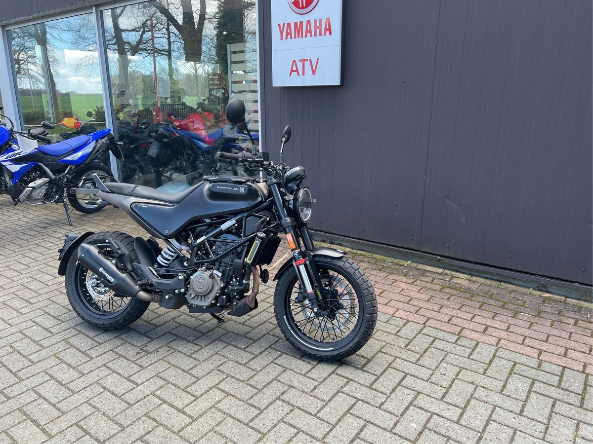 Husqvarna Svartpilen 125 