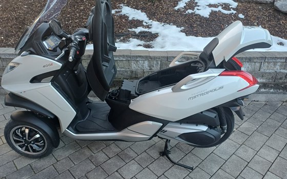 Gebrauchtmotorrad Peugeot Metropolis 400 - Bild 1