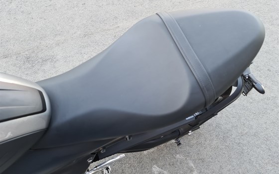 Gebrauchtmotorrad Triumph Trident 660 - Bild 10