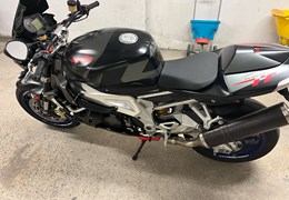 Gebrauchte Aprilia RSV 1000 Tuono R