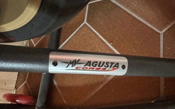 Gebrauchtmotorrad MV Agusta Superveloce 800 - Bild 5