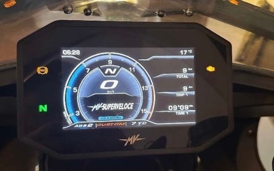 Gebrauchtmotorrad MV Agusta Superveloce 800 - Bild 7