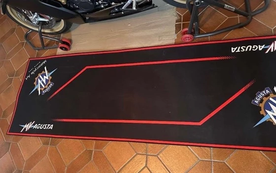 Gebrauchtmotorrad MV Agusta Superveloce 800 - Bild 9