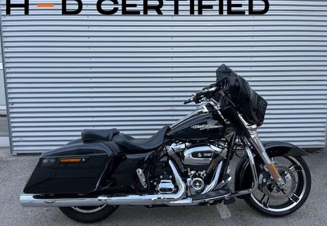 Harley-Davidson Street Glide FLHX (Vivid Black)