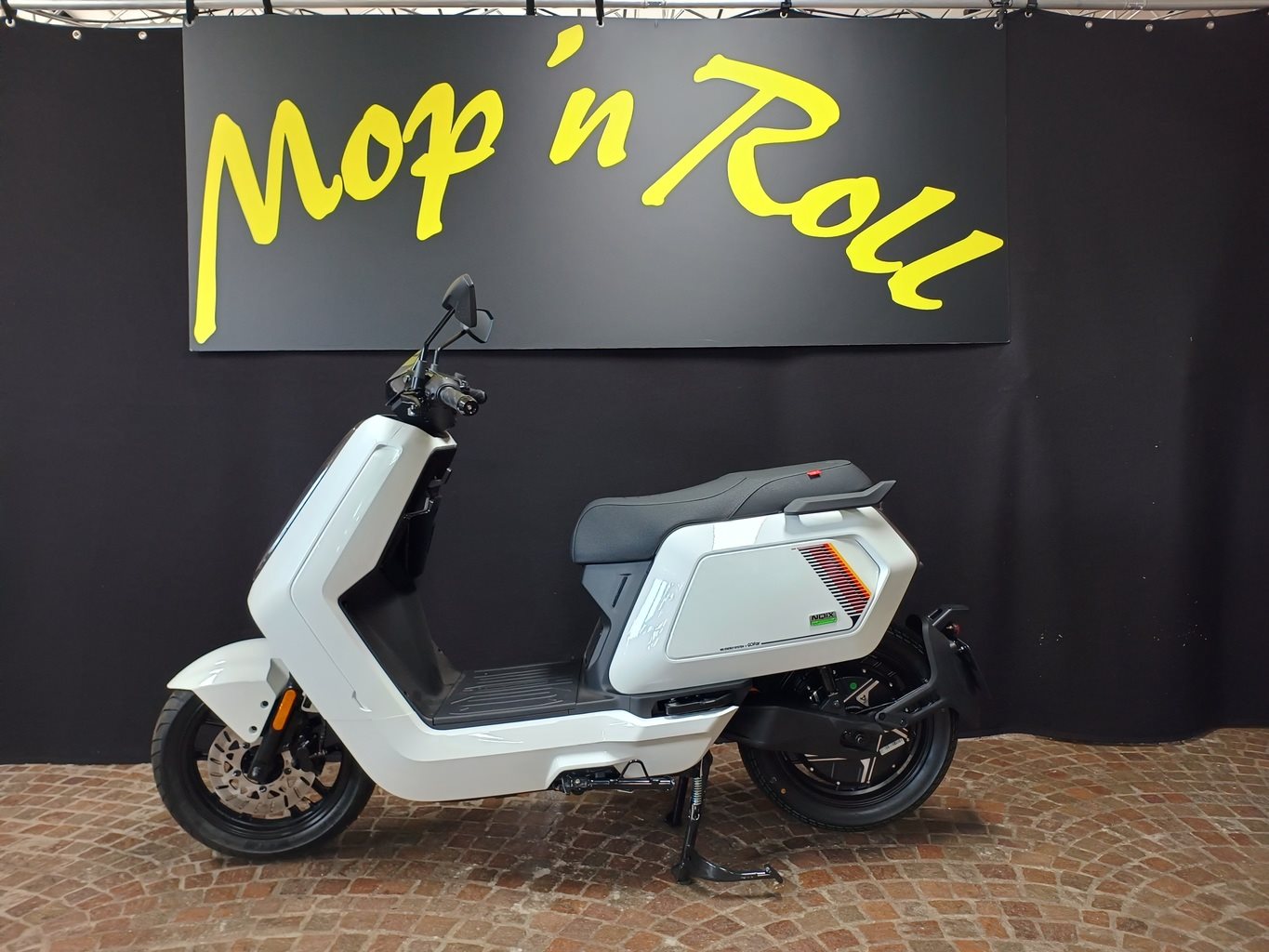 NIU NQiX 150