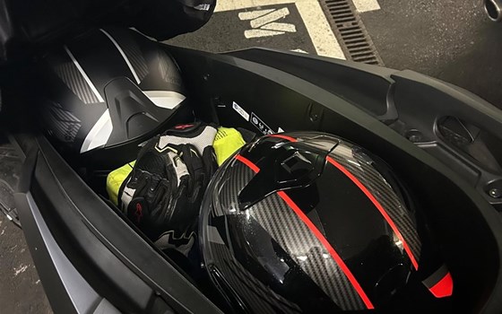 Gebrauchtmotorrad Honda ADV350 - Bild 2