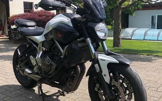 Gebrauchtmotorrad Yamaha MT-07 - Bild 2