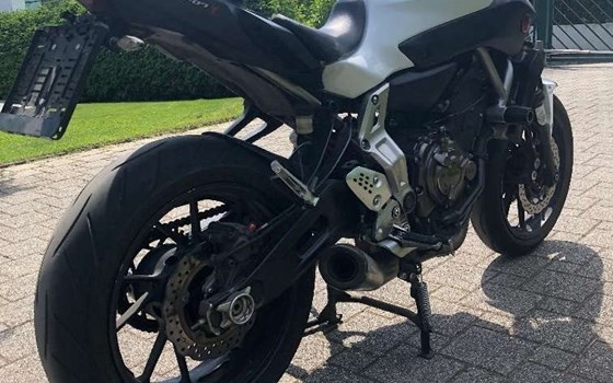 Gebrauchtmotorrad Yamaha MT-07 - Bild 3