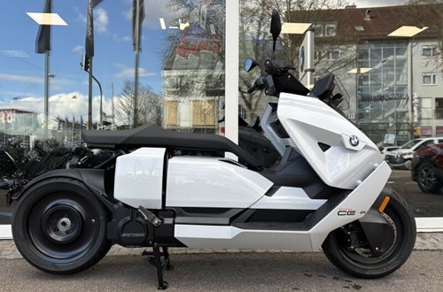 BMW CE 04