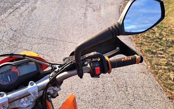 Gebrauchtmotorrad KTM 690 SMC - Bild 10