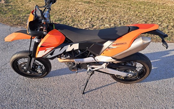 Gebrauchtmotorrad KTM 690 SMC - Bild 3