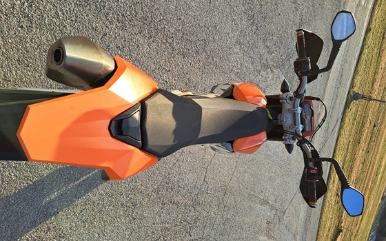 Gebrauchtmotorrad KTM 690 SMC - Bild 6