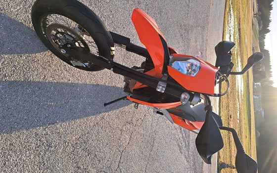 Gebrauchtmotorrad KTM 690 SMC - Bild 7