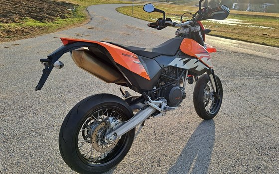 Gebrauchtmotorrad KTM 690 SMC - Bild 8