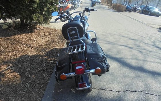 Gebrauchtmotorrad Harley-Davidson Softail Heritage Classic Anniversary - Bild 2