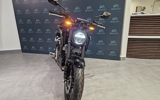 Neufahrzeug Honda CB125R - Bild 6