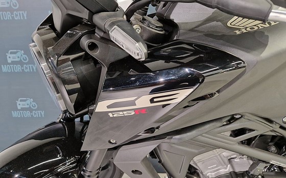 Neufahrzeug Honda CB125R - Bild 6