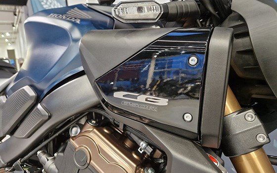 Neufahrzeug Honda CB650R E-Clutch - Bild 5