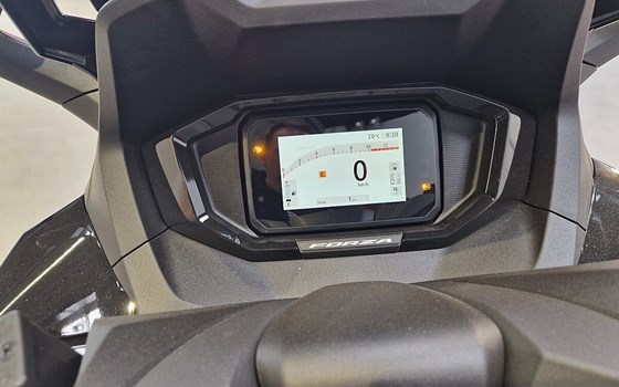 Neufahrzeug Honda Forza 125 Special Edition - Bild 11