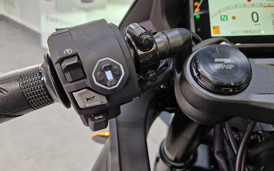 Neufahrzeug Honda CBR650R - Bild 8